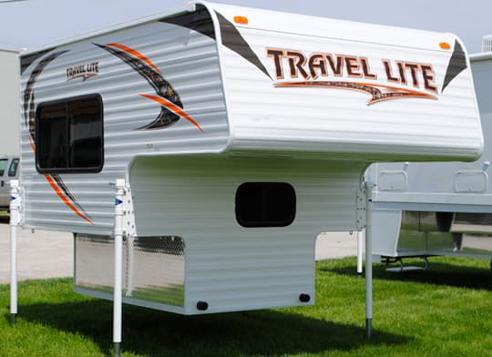 Lightweight Travel Lite 625 truck camper