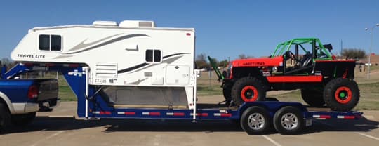 gooseneck-trailer-camper-jeep