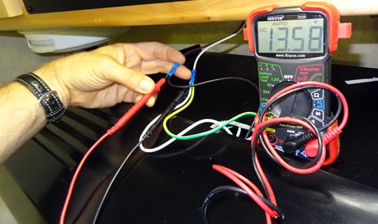 Rv Battery Wiring Color / Battery Charge Cable : A jumper wire is used