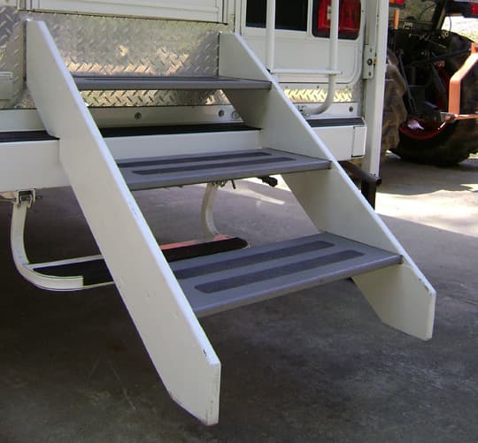 Entry Step Solutions For Truck Campers - Truck Camper Magazine