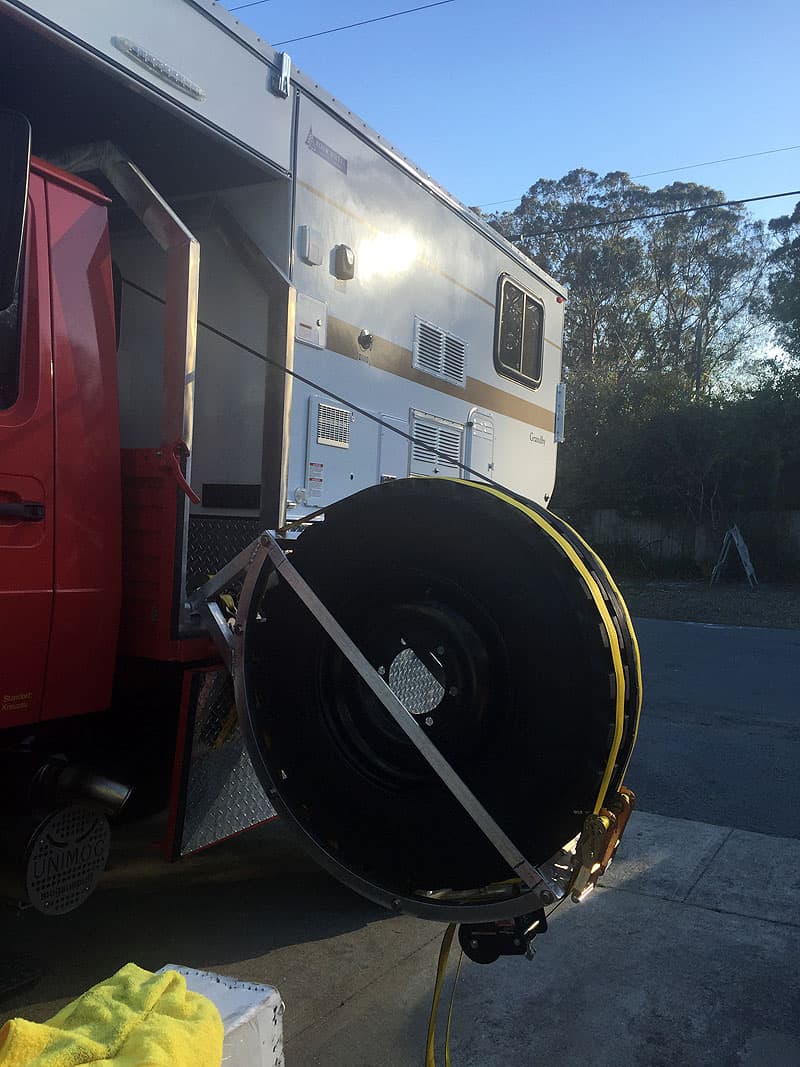 Unimog spare tire storage compartment