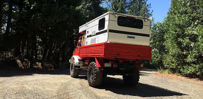 Unimog red gate for flatbed truck