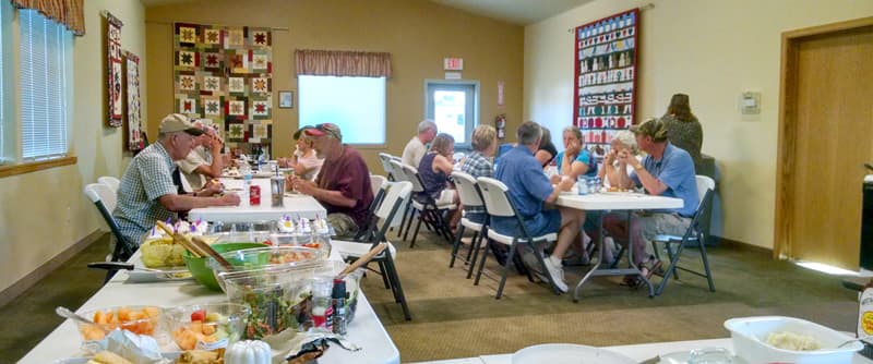 potluck dinner at Wine Tour Rally 2016