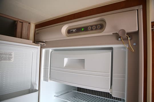 2015-Wolf-Creek-840-Kitchen-Freezer