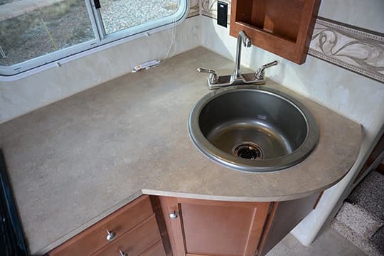 2015-Wolf-Creek-840-Kitchen-Sink