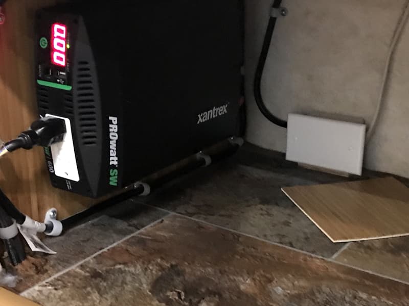 Xantrex Inverter In Hallmark Popup Camper