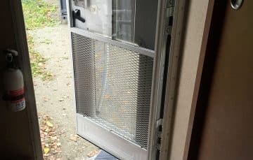 Sturdy screen door for camper