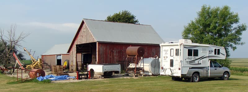 Farm in Iowa camping