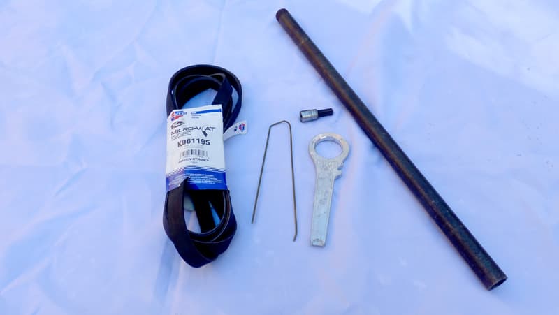 specialty-tools-including-spare-serpentine-belt