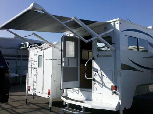 12-volt camper awning