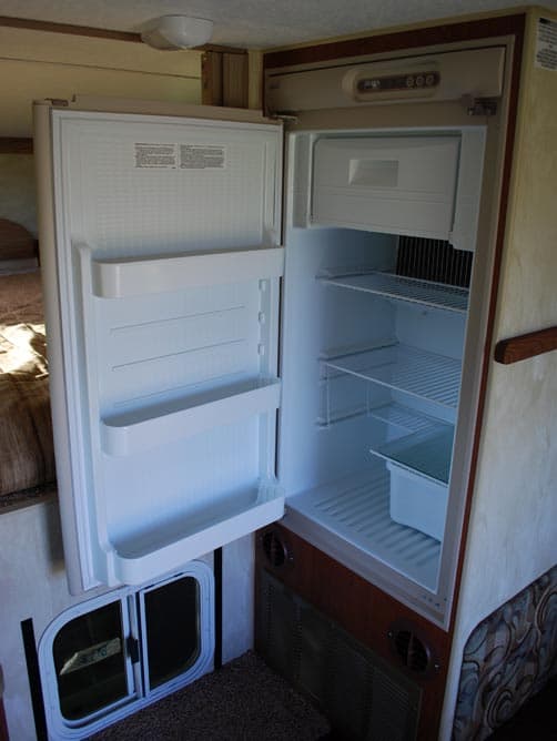 Wolf Creek 850 refrigerator