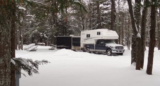 scott-camping-camper-snow