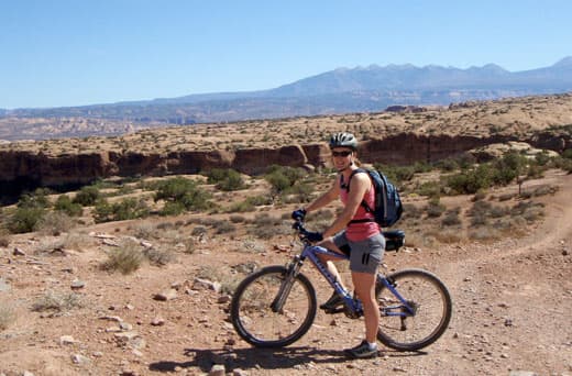 Moab-bike-riding