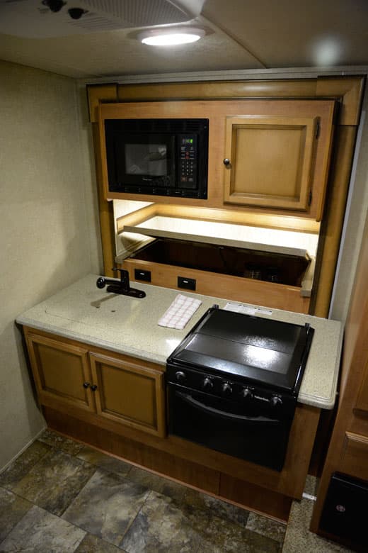 LVL2013-Palomino-BIG-HS2911-KitchenSlide