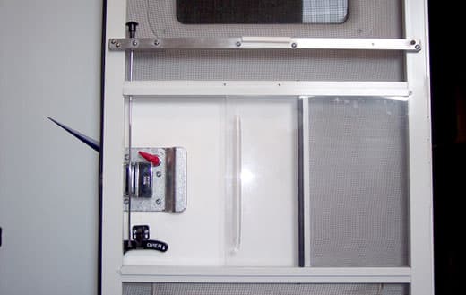 Screen-door-latch
