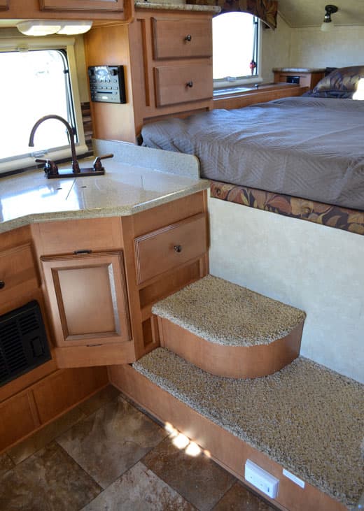 Palomino-Camper-2910-Review-kitchen-overcab