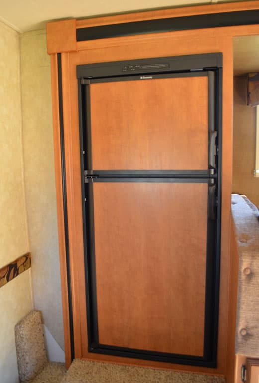 Palomino-Camper-2910-Review-refrigerator