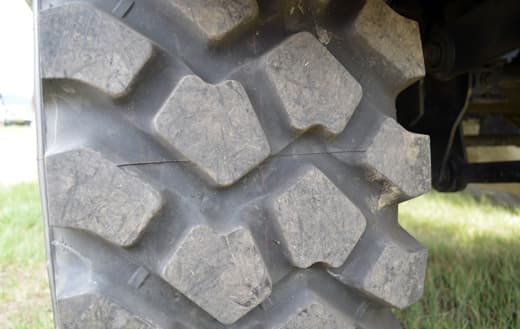 unimog-Michelin-XZL-L1-168G-tires