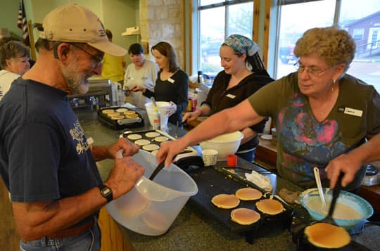 Texas-Truck-Camper-Rally-breakfast-2