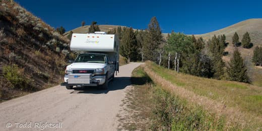 Yellowstone-National-Park-camper-27