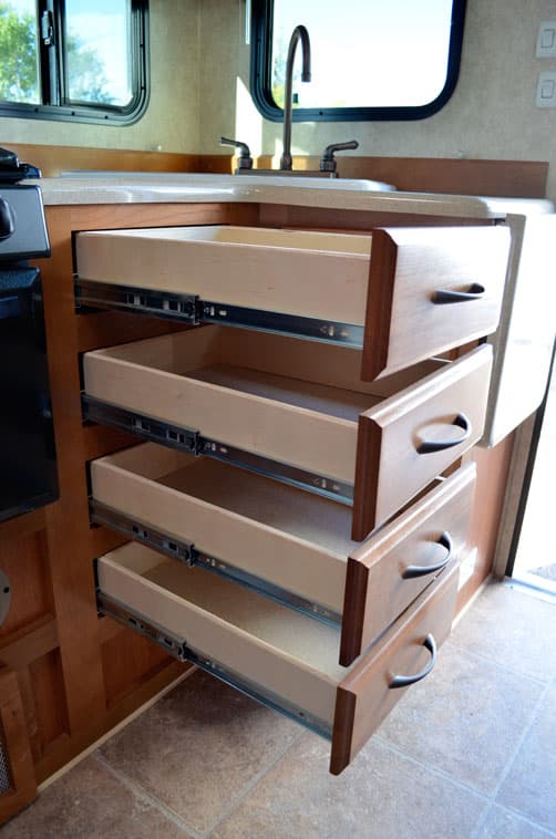 Eagle Cap 995 drawers