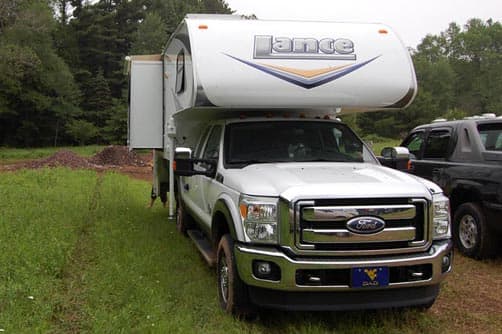 2011 Lance 1055S and 2011 Ford F-350 Diesel Lariot