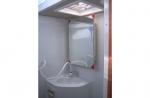 Eagle Cap 855 bathroom