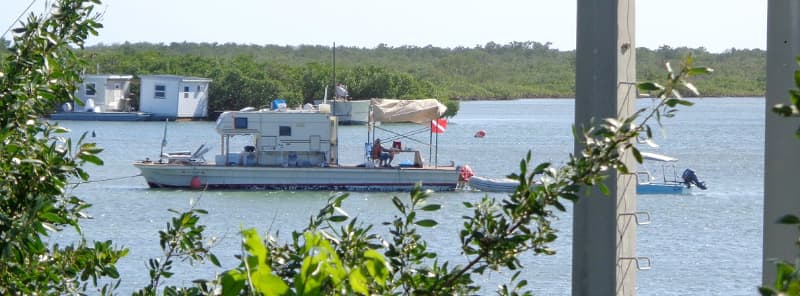 truck camper house boat