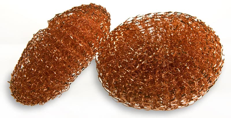 Wire mesh scourer